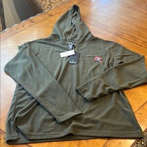 Public record Green Sweater Classic Design